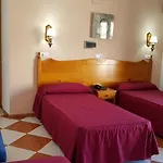 Hotel Cabo De Mar 2*